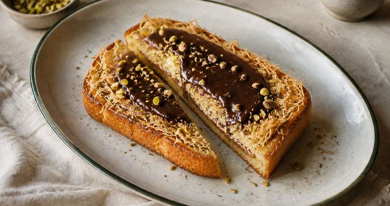 Air fryer Dubai chocolate toast with pistachio and kataifi